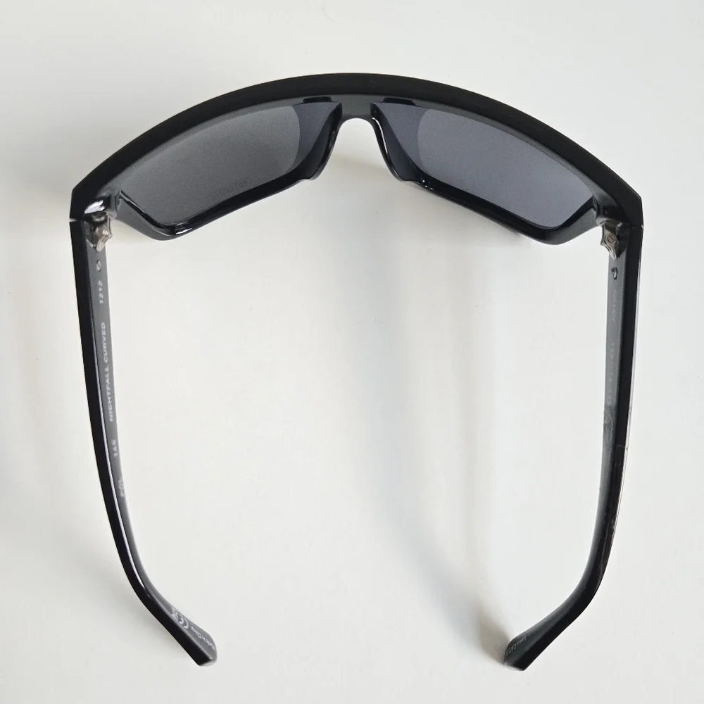 New Quay Australia Nightfall Curve Polarized Black Frame Large Sunglasses Unisex